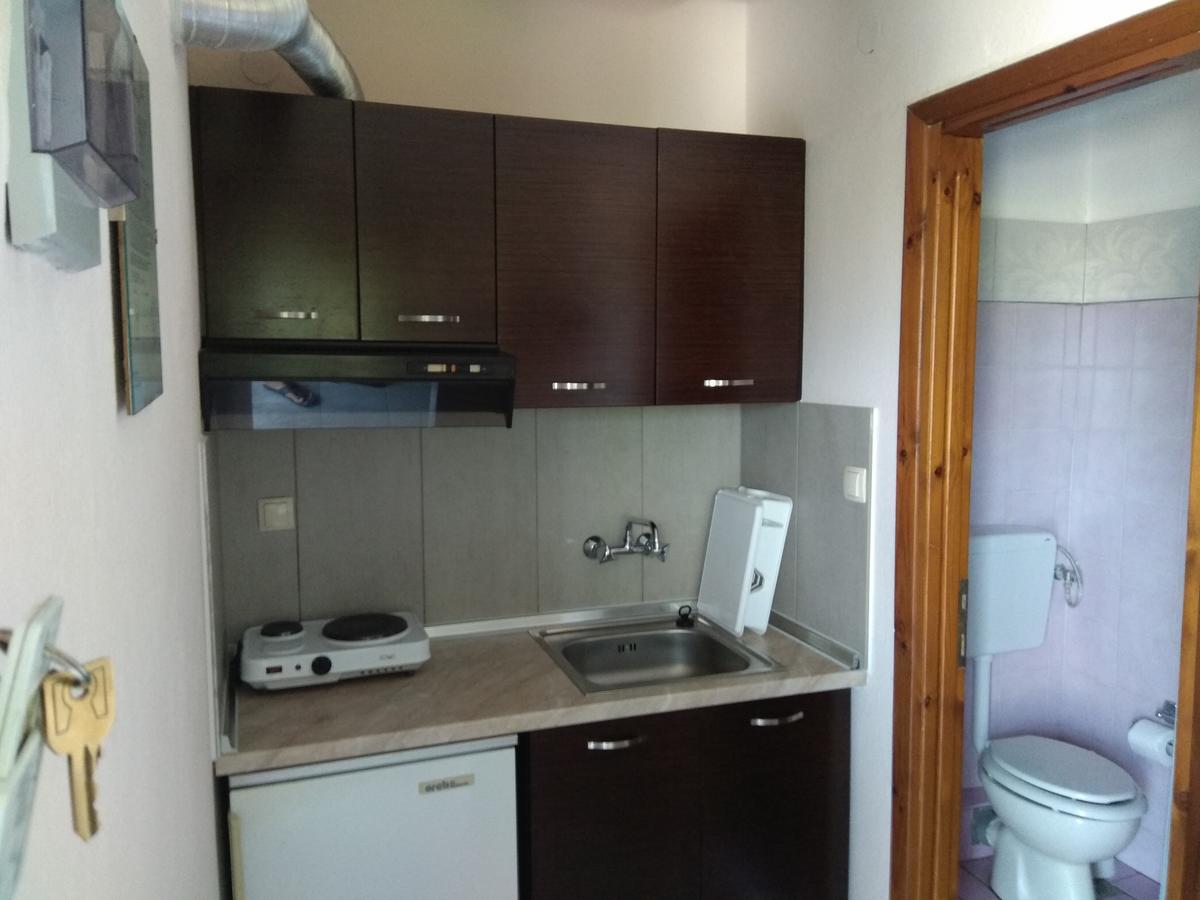 Trantas Rooms Paralía Skotínis Eksteriør bilde